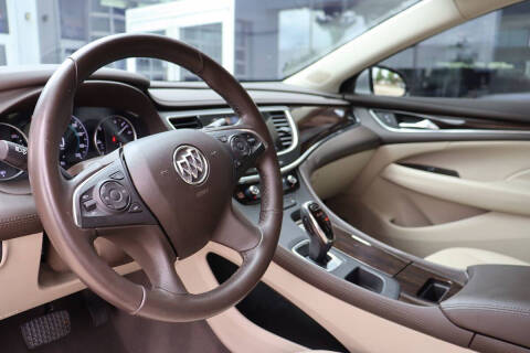 2017 Buick LaCrosse Essence