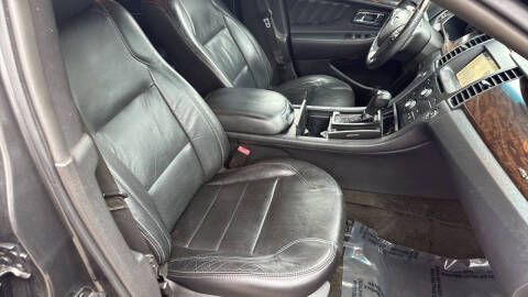 2016 Ford Taurus Limited