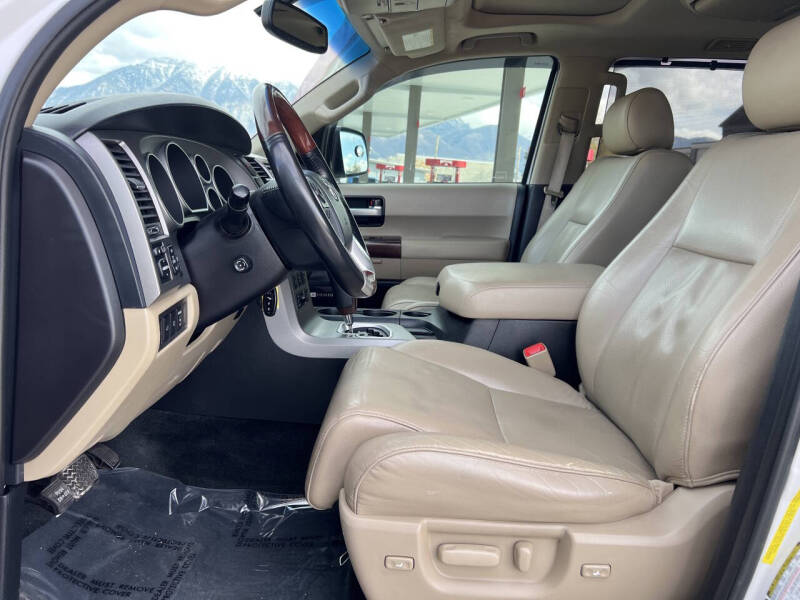 2016 Toyota Sequoia Platinum