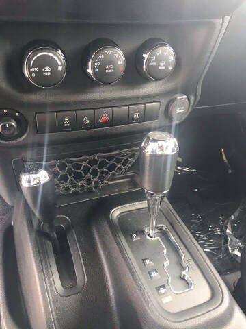 2012 Jeep Wrangler Unlimited Sahara