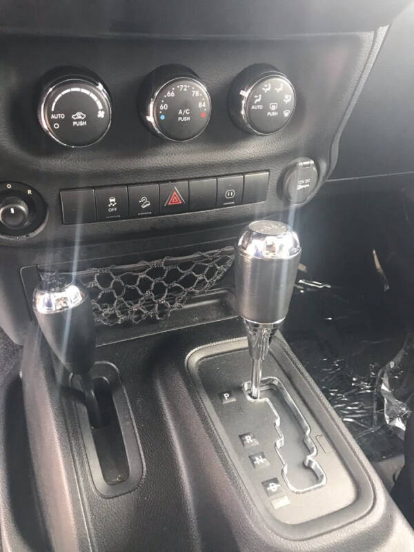 2012 Jeep Wrangler Unlimited Sahara