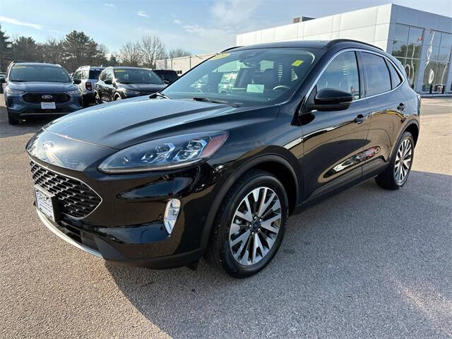 2020 Ford Escape Hybrid Titanium