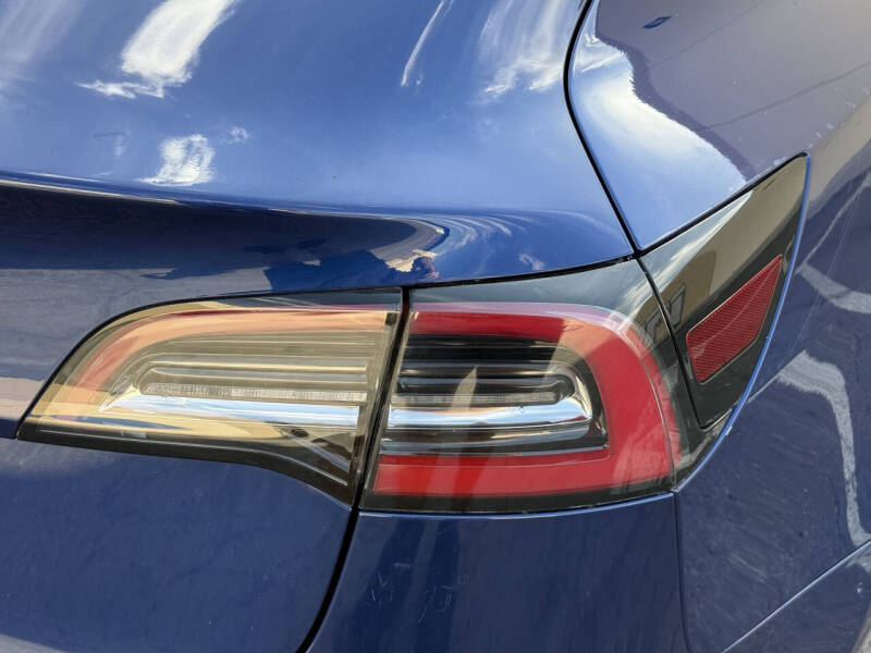 2019 Tesla Model 3 Standard Range Plus