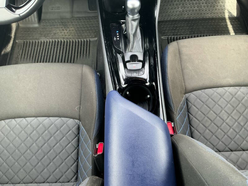 2021 Toyota C-HR XLE