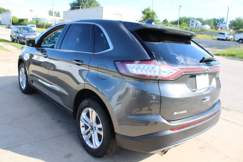 2017 Ford Edge Titanium
