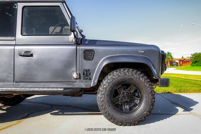 2000 Land Rover Defender