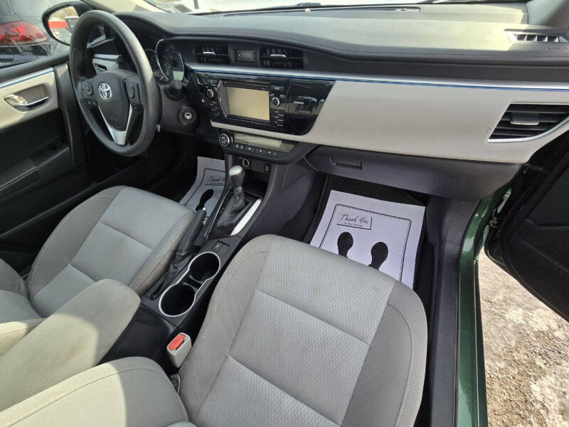 2016 Toyota Corolla LE