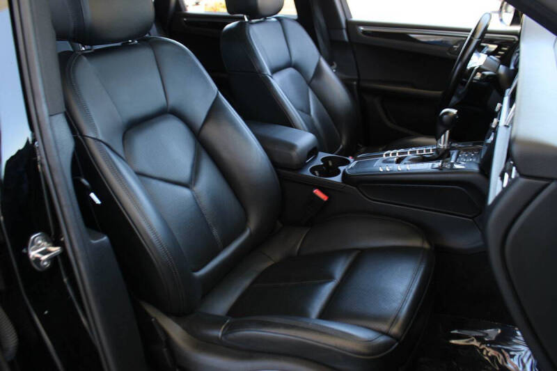 2021 Porsche Macan