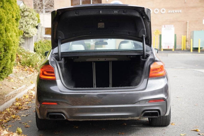 2019 BMW 5 Series M550i xDrive