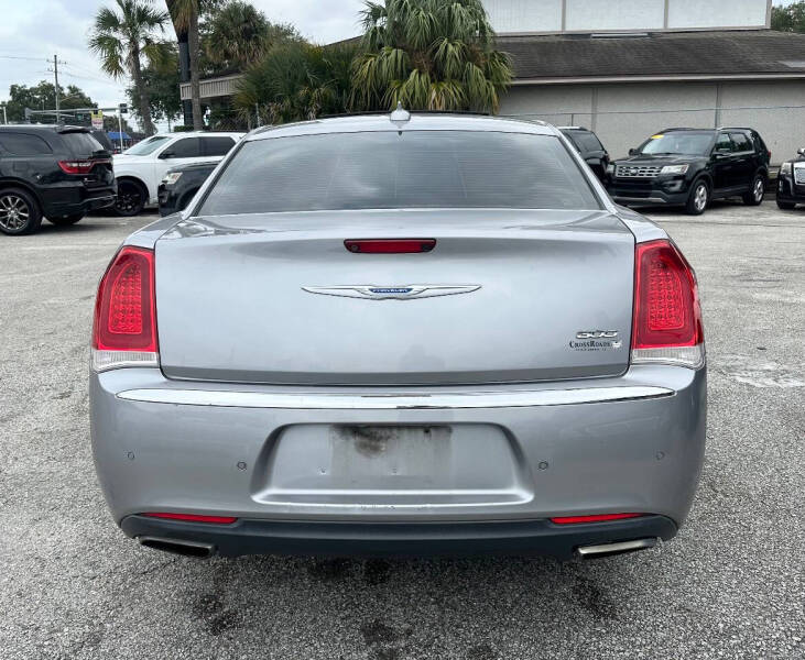 2018 Chrysler 300 Limited
