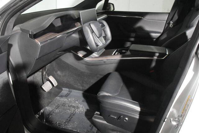 2023 Tesla Model X Standard Range