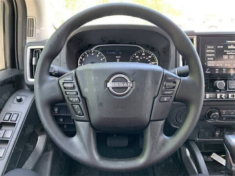 2025 Nissan Frontier SV