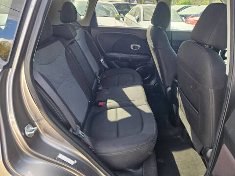 2018 Kia Soul +