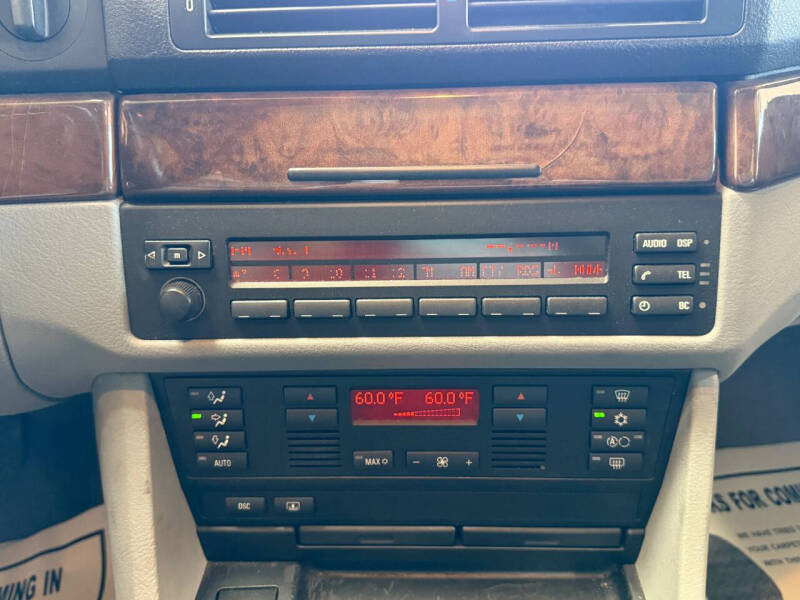 2003 BMW 5 Series 540i