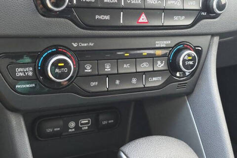 2017 Kia Niro FE