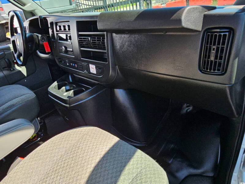 2020 Chevrolet Express 2500