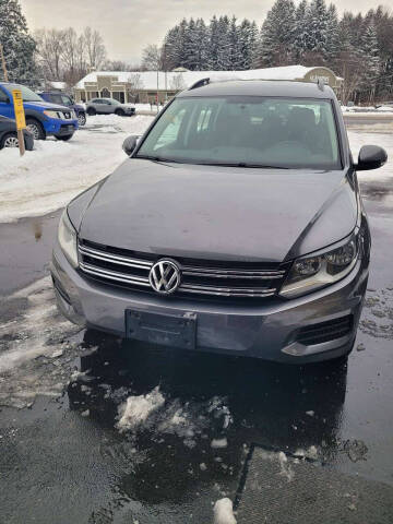 2017 Volkswagen Tiguan 2.0T Limited S 4Motion