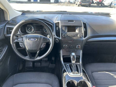 2018 Ford Edge SE