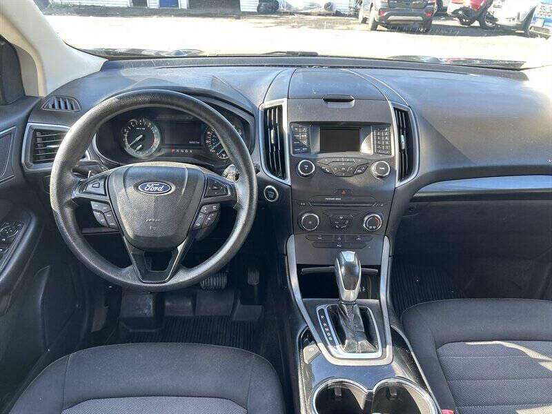 2018 Ford Edge SE