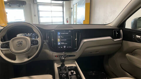 2020 Volvo XC60 T5 Momentum