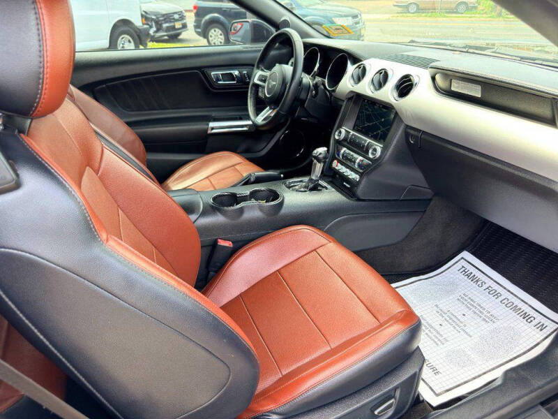 2017 Ford Mustang EcoBoost Premium