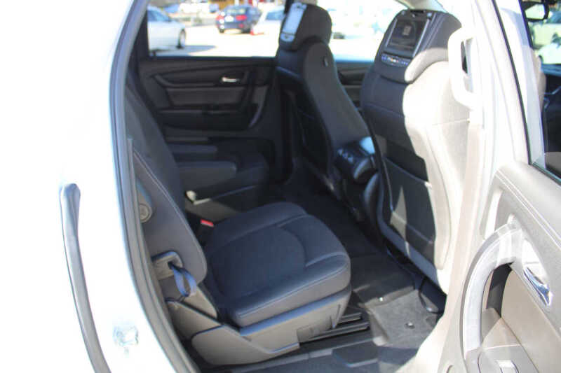 2016 GMC Acadia SLE-2