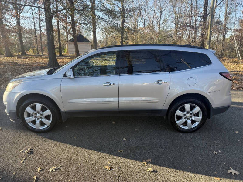 2017 Chevrolet Traverse LT