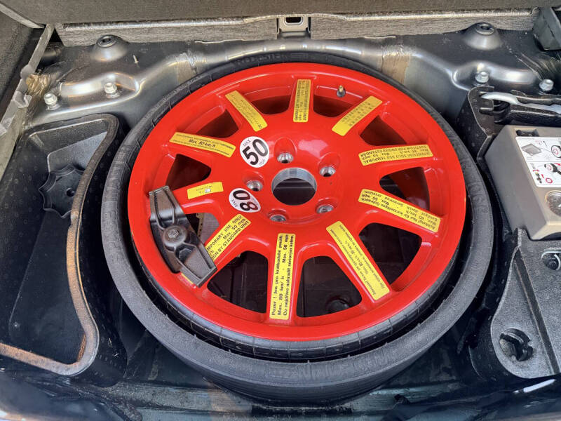 2014 Volkswagen Touareg V6 Sport