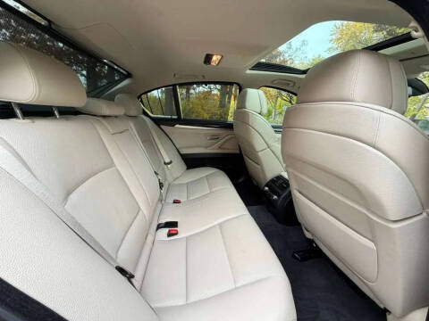 2012 BMW 5 Series 550i xDrive