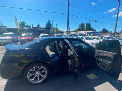 2017 Chrysler 300 C Platinum