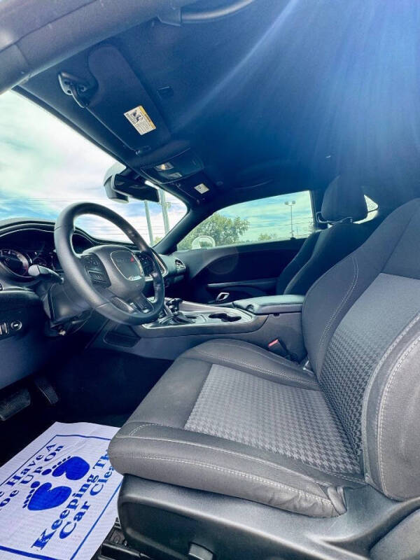 2021 Dodge Challenger SXT