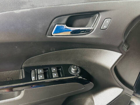 2019 Chevrolet Sonic LT Auto