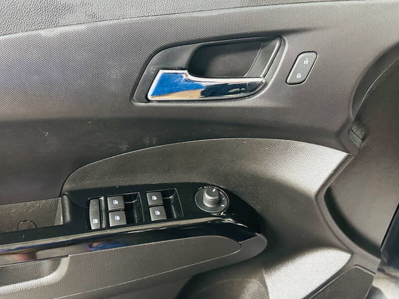 2019 Chevrolet Sonic LT Auto