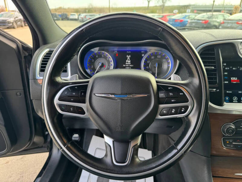 2017 Chrysler 300 C Platinum