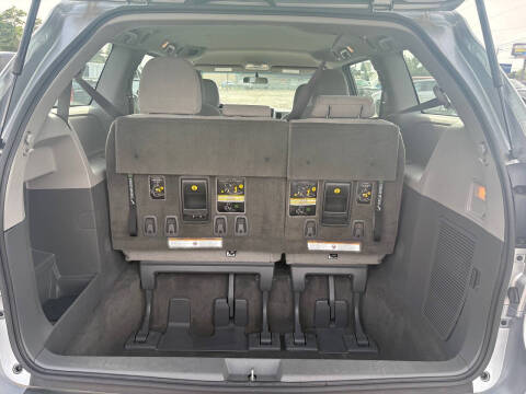 2017 Toyota Sienna L 7-Passenger