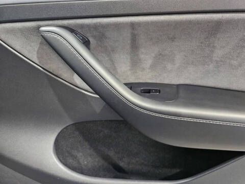 2025 Tesla Model Y Long Range
