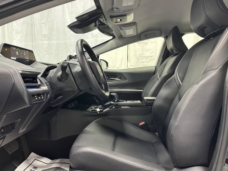 2025 Toyota Prius XLE