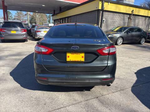 2016 Ford Fusion SE