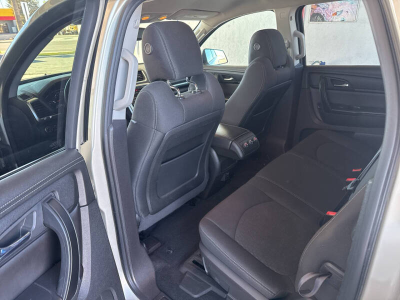 2015 GMC Acadia SLE-1