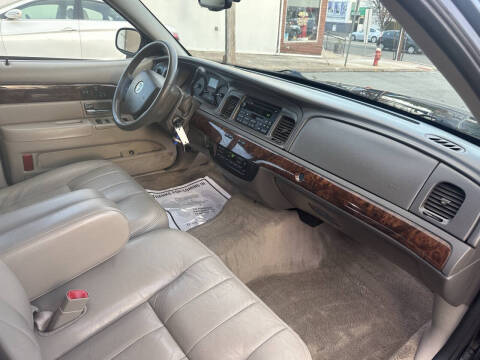 2010 Mercury Grand Marquis LS