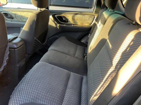 2003 Ford Escape XLT Popular