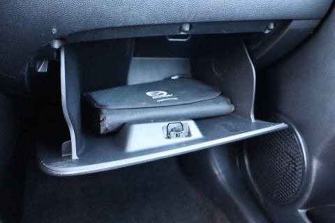 2012 Mazda MAZDA2 Touring