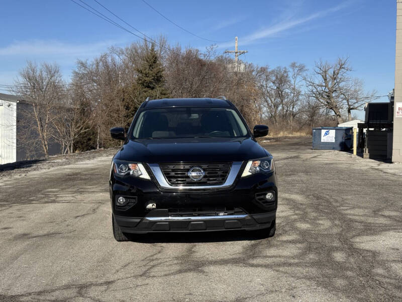 2020 Nissan Pathfinder SV