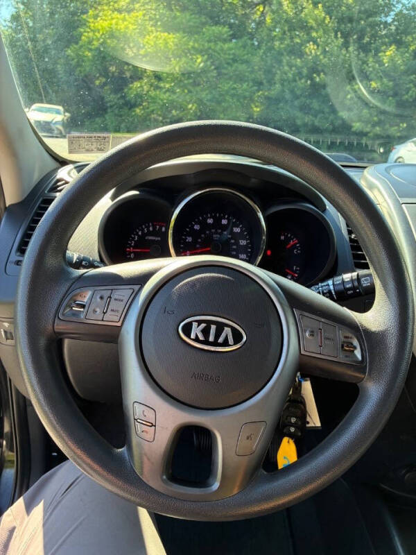 2010 Kia Soul +