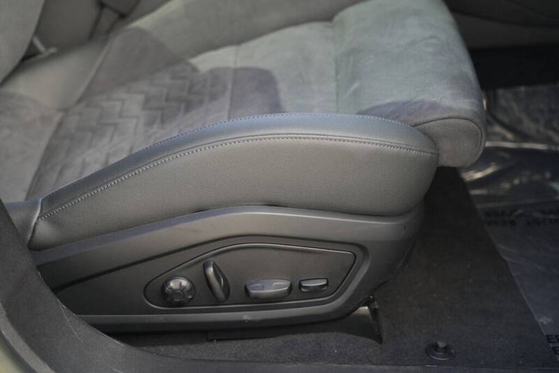 2022 Audi e-tron GT quattro Premium Plus