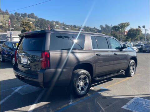 2018 Chevrolet Suburban LT