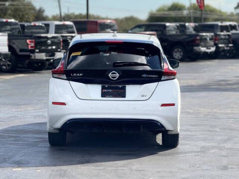 2020 Nissan LEAF SV