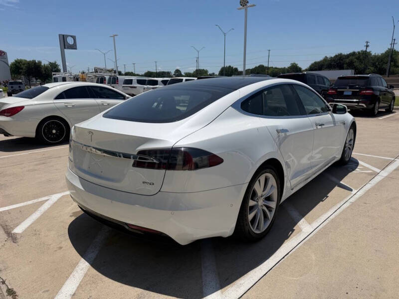 2016 Tesla Model S 90D