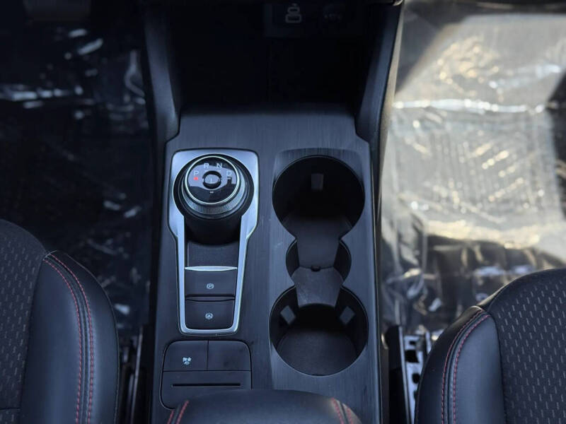2025 Ford Escape Hybrid ST-Line Select