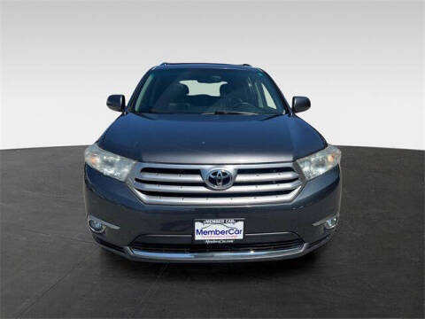 2013 Toyota Highlander SE